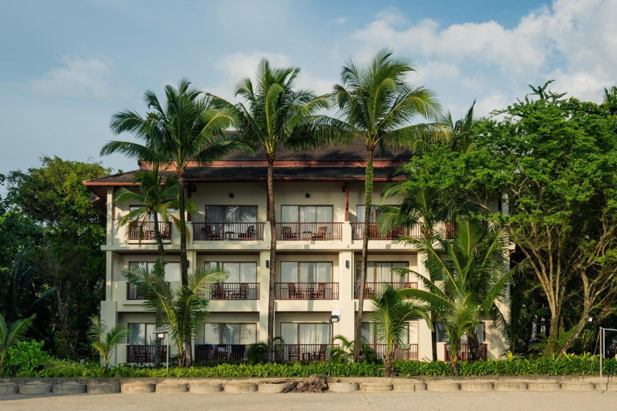 Apsara Beachfront Resort & Villa - Sha Extra Plus Khao Lak Exterior foto