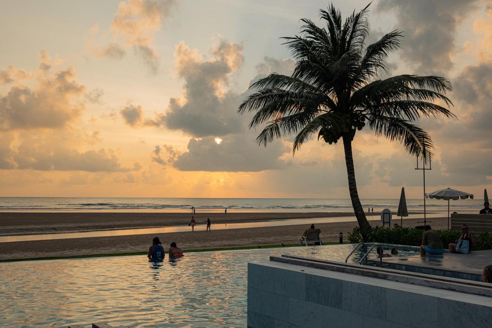 Apsara Beachfront Resort & Villa - Sha Extra Plus Khao Lak Exterior foto